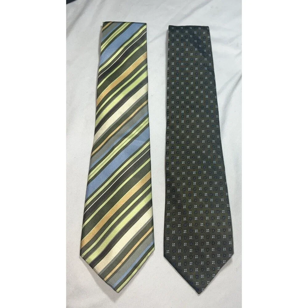 Banana Republic Neck Tie Men's One Size Striped & Geometric 100% Silk Lot of 2‎